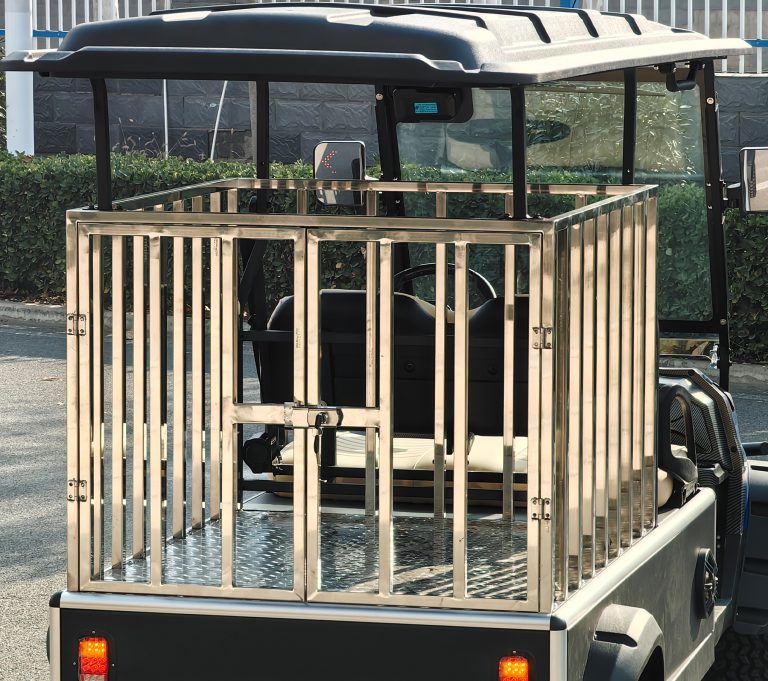 https://www.bak-ev.com/wp-content/uploads/2024/12/Golf-Cart-Dog-Golf-Cart-Detail-View-dog-cage.jpg